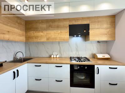 квартира за адресою Михайла Лушпи просп., 22/1