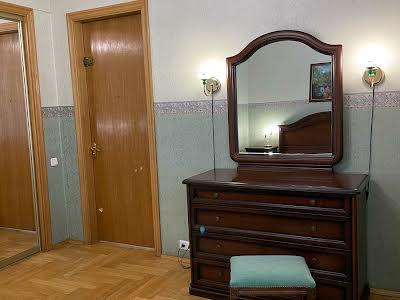 квартира за адресою Обсерваторна вул., 10