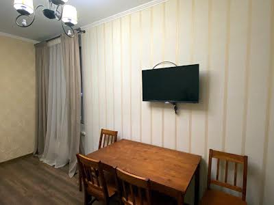 квартира за адресою Київ, Дніпровська набережна вул., 16-Д