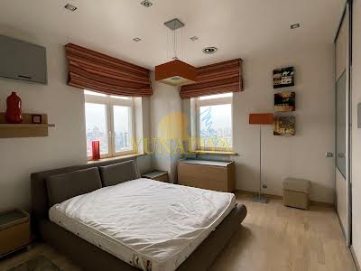 квартира за адресою Панаса Мирного вул., 17