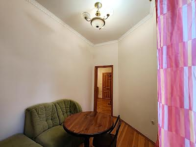 квартира за адресою Київ, Межигірська вул., 30