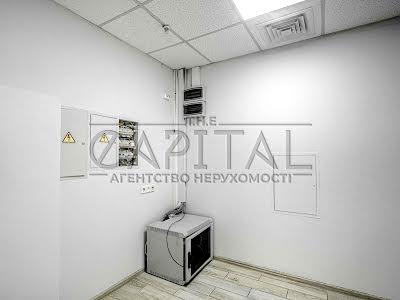 комерційна за адресою Кловський узвіз, 5