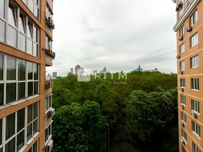 квартира по адресу Calle Dilova ул. (Димитрова), 2Б