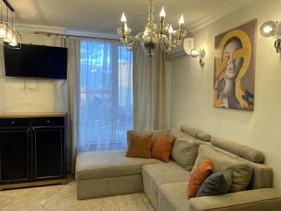 квартира за адресою Кадетський Гай вул., 10