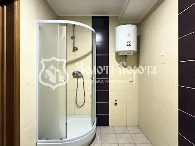 комерційна за адресою Драгоманова вул., 1-А