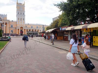 комерційна за адресою Харків, площа Привокзальна пл., 2