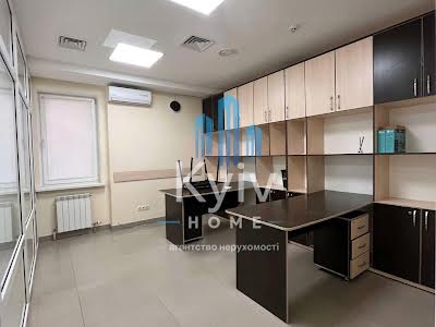 комерційна за адресою Басейна вул., 7