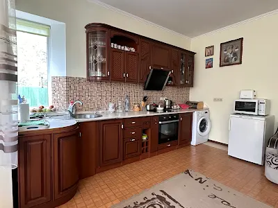 дом по адресу Лісова
