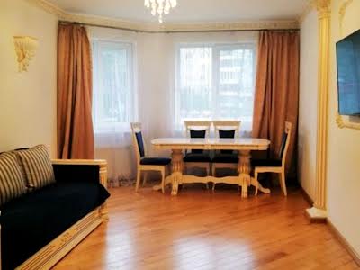 квартира за адресою Авраама Лінкольна вул., 6
