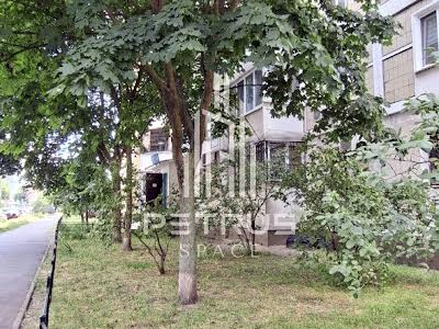 квартира за адресою Срібнокільська вул., 4