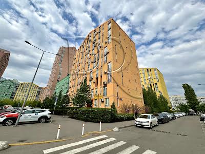 квартира за адресою Регенераторна вул., 4к9