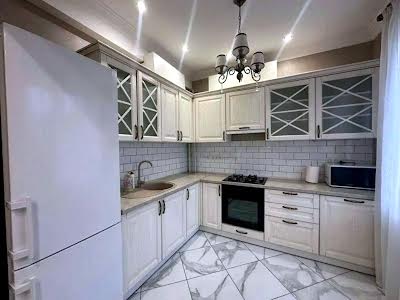 квартира за адресою Берестейський просп. (Перемоги), 77а
