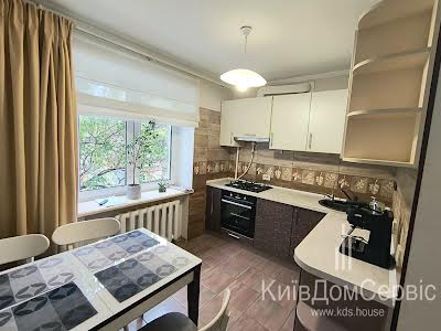 квартира за адресою Межигірська вул., 50