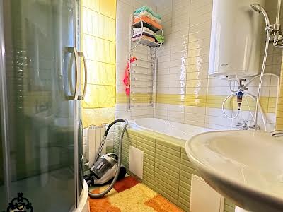 квартира за адресою Академіка Булаховського вул., 5-Д