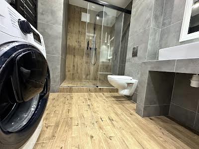 квартира за адресою Дніпровська набережна вул., 18-А