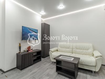 коммерческая по адресу Любомира Гузара просп. (Космонавта Комарова), 11