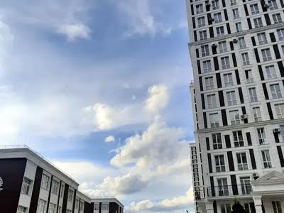 комерційна за адресою Михайла Максимовича вул. (Онуфрія Трутенка), 28-Д