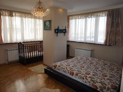 квартира за адресою Вадима Гетьмана вул., 1Б