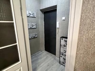 квартира за адресою Набережно-Хрещатицька вул., 35