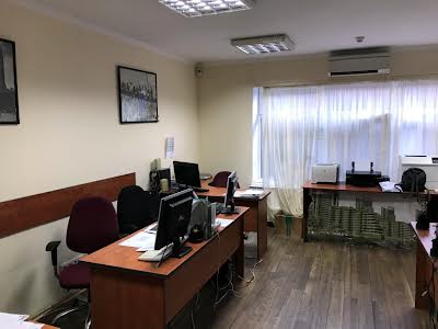 коммерческая по адресу Оболонская набережная ул., 7