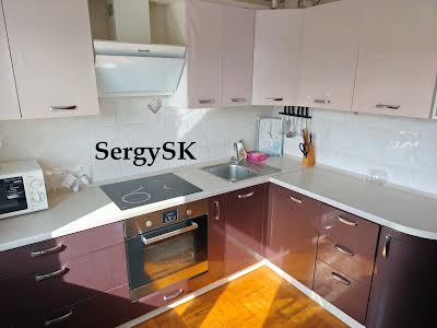 квартира за адресою Анни Ахматової вул., 23
