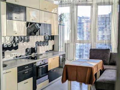 квартира по адресу Анны Ахматовой ул., 22