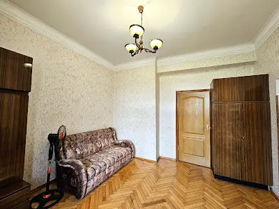 квартира за адресою Будівельників вул., 32/2