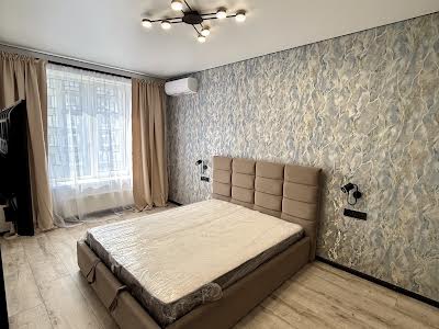 квартира по адресу с. Софиевская борщаговка, Героев Небесной Сотни просп., 16/28