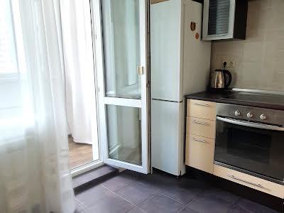 квартира по адресу Ларисы Руденко ул., 3-Б