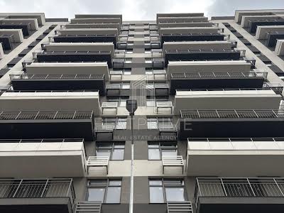 квартира за адресою Родини Крістерів вул., 14-В
