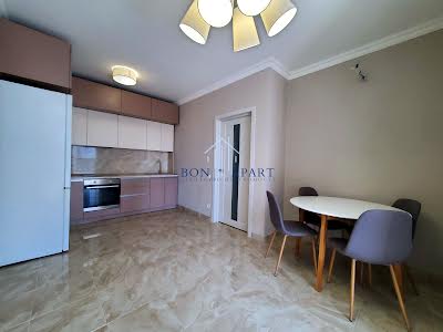 квартира за адресою Святослава Хороброго вул., 11-Б
