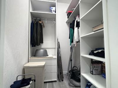 квартира по адресу Боголюбова ул., 33