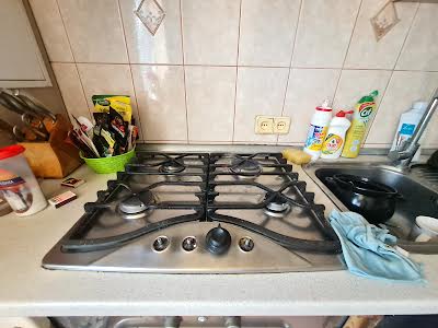 квартира за адресою Серпова вул., 1