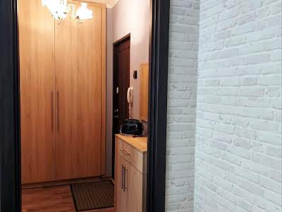 квартира за адресою Перемоги просп., 75