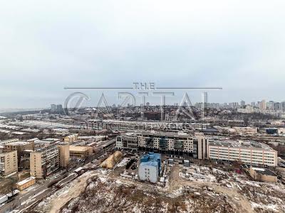 комерційна за адресою Жилянська вул., 68