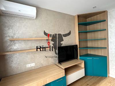 квартира за адресою Практична вул., 3