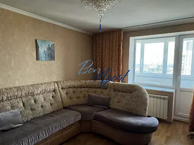 квартира за адресою Дніпровська набережна вул., 13