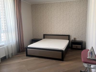 квартира за адресою Академіка Глушкова просп., 9-Г
