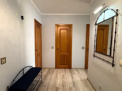 квартира за адресою Верховної Ради бульв., 19