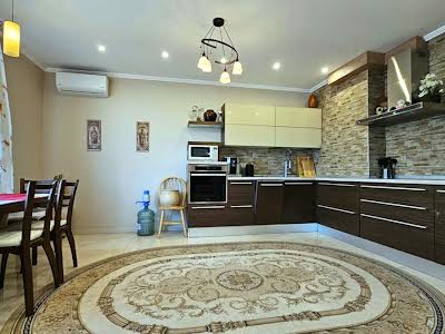 квартира по адресу Днепровская набережная ул., 1-А