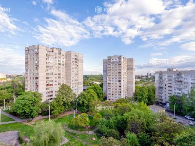 квартира за адресою Старицького вул., 9
