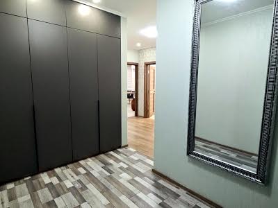 квартира по адресу Драгоманова ул., 4-А
