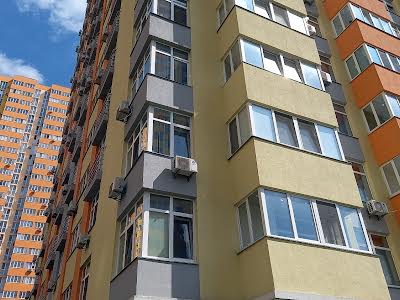 квартира за адресою Сім'ї Кульженків вул. (Петра Дегтяренка), 31-А