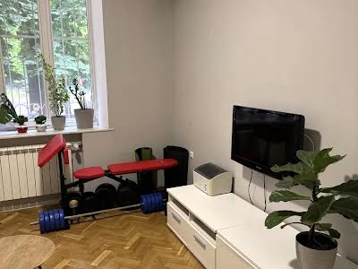 квартира за адресою Миколи Міхновського бульв. (Дружби Народів), 20