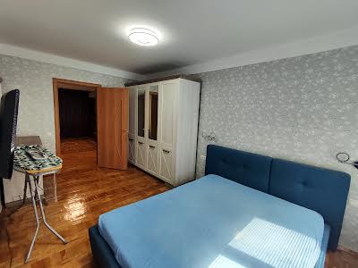 квартира за адресою Верховної Ради бульв., 22-Б