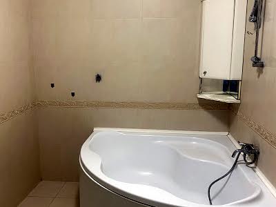 квартира за адресою Раїси Окіпної вул., 8