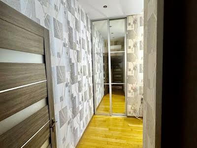 квартира за адресою Миколи Ушакова вул., 1-Д