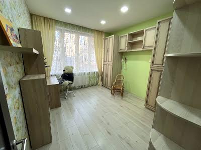 квартира по адресу Вячеслава Черновола ул., 29-А