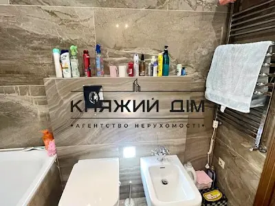 квартира за адресою Зарічна вул., 1-Б