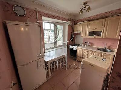 квартира за адресою Київ, Амвросія Бучми бульв., 6